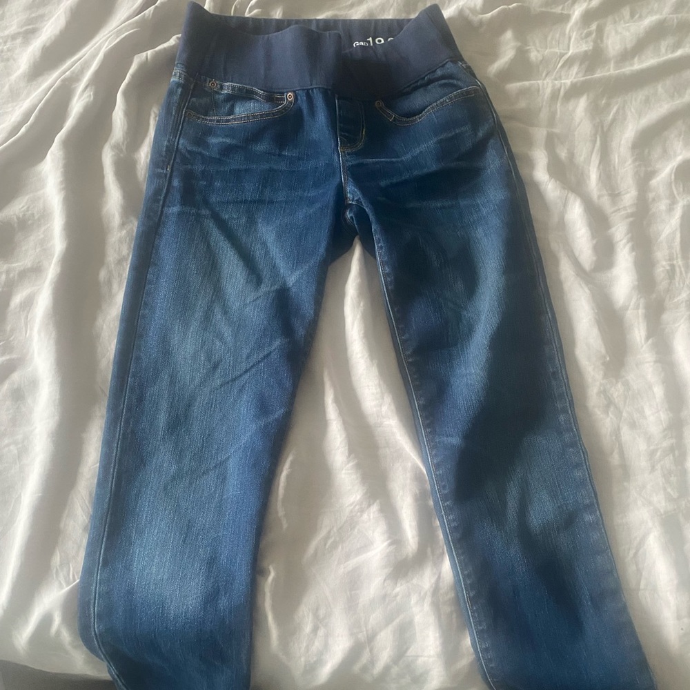 Gap maternity jeans- sz 26 skinny